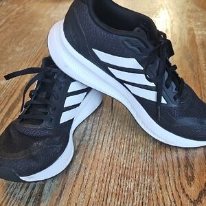 Worn Twice Adidas Black and White Sneakers
